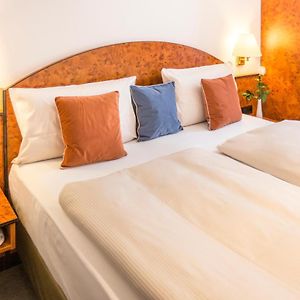 Economy Zimmer mit Kingsize-Bett